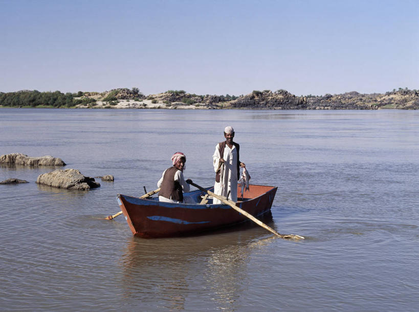 成年人,一个人,横图,室外,农业,水,尼罗河,苏丹,仅一个男性,热,饮用水,冷饮,摄影,伊斯兰教,灌溉设备,男人,彩图,独处