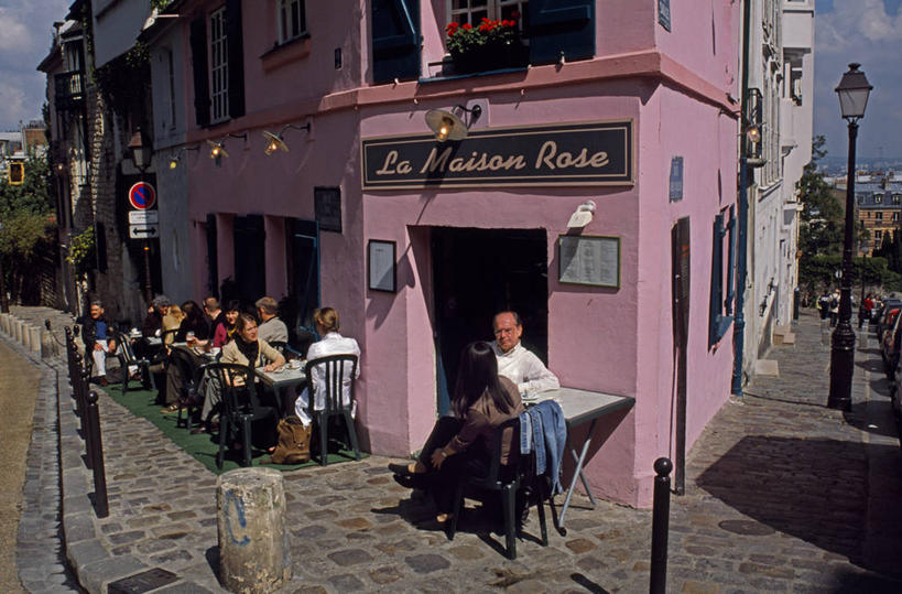 横图,旅游,度假,城市,街道,日光,法国,巴黎,欧洲,行人,游客,游人,首都,路人,旅客,粉色,社区,放松,摄影,建造,享乐,法国文化,蒙马特区,过客,彩图