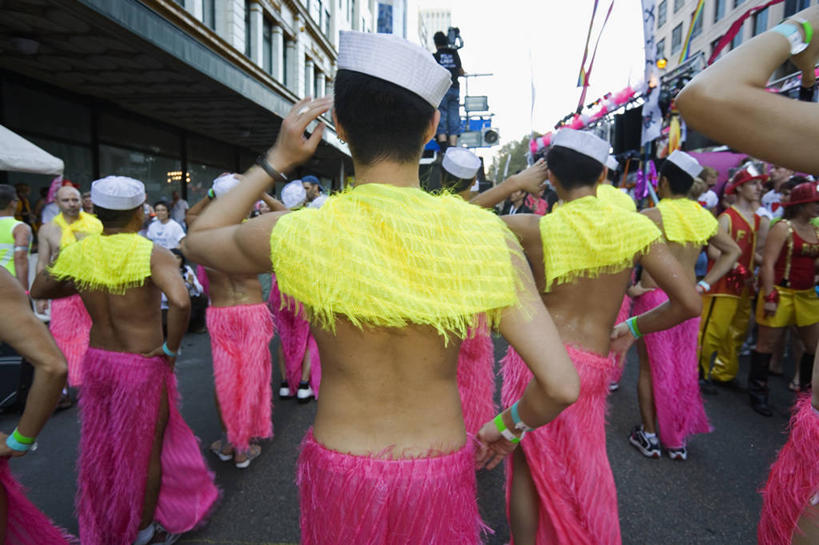 成年人,人群,水手,横图,民族服装,聚会,性感,热情,骄傲,城市,澳大利亚,狂欢节,服装,庆祝,地形,首都,古典,文化,表演者,传统,衣服,粉色,摄影,服饰,古装,年龄,图标,事件,悉尼,同性恋,游行,韵味,新南威尔士,男人,舞者,彩图,传统服装,民俗服,旅行,装扮,舞蹈,牛津街,变性人