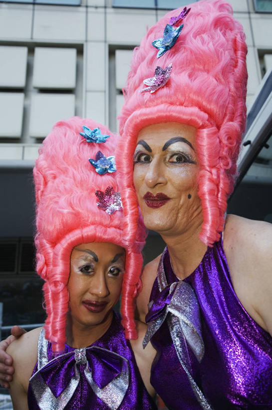 成年人,一个人,竖图,彩色,民族服装,聚会,性感,热情,骄傲,城市,澳大利亚,狂欢节,仅一个男性,士兵,服装,庆祝,首都,古典,文化,表演者,传统,衣服,粉色,摄影,服饰,五颜六色,古装,色彩斑斓,图标,事件,主题,肖像,悉尼,同性恋,游行,五彩缤纷,军事阅兵,五彩斑斓,韵味,勇士,新南威尔士,五光十色,特洛伊木马,男人,彩图,传统服装,民俗服,装扮,牛津街,变性人