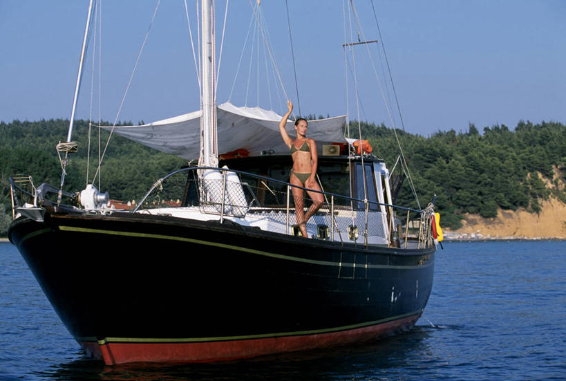 成年人,一个人,渔夫,坐,横图,船,希腊,欧洲,仅一个男性,河岸,放松,摄影,甲板,地中海文化,希腊文化,等,伯罗奔尼撒,男人,小胡子,彩图,钓鱼