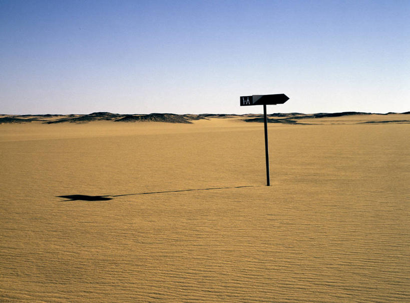 成年人,一个人,竖图,室外,沙漠,苏丹,仅一个男性,沙子,骆驼,家畜,摄影,牲畜,伊斯兰教,肖像,撒哈拉沙漠,男人,彩图,独处,栋古拉