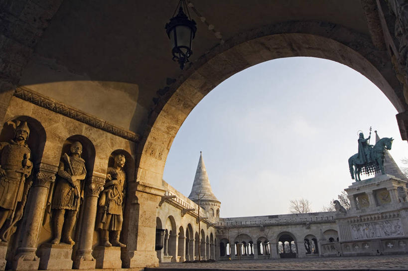 无人,横图,城市,欧洲,雕像,拱门,首都,黄昏,地标建筑,摄影,布达佩斯,哥特式风格,东欧,匈牙利共和国,彩图,城堡峰