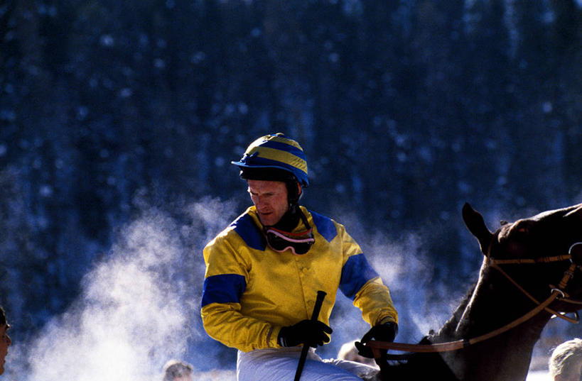 跑,横图,室外,锻炼,快乐,风险,比赛,运动,竞争,湖,雪,马,瑞士,冰,冬天,娱乐,车,交通工具,休闲,滑雪场,摄影,迅速,雪橇,体育运动,载具,雪橇车,冬季运动,滑雪运动,体育,赛马,彩图,健身,策骑者,骑师,赛马骑师