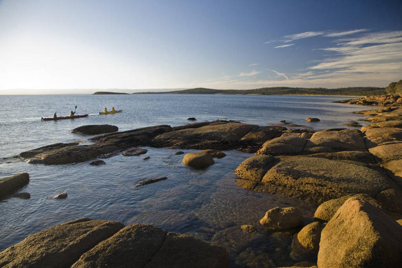 划船,皮划艇,无人,横图,室外,运动,海洋,水,船,澳大利亚,木船,交通工具,运输,摄影,活动,桨,动作,舟,载具,独木舟,塔斯马尼亚,独木船,荡舟,科尔斯湾,冒险,海滩,彩图,半岛,皮船