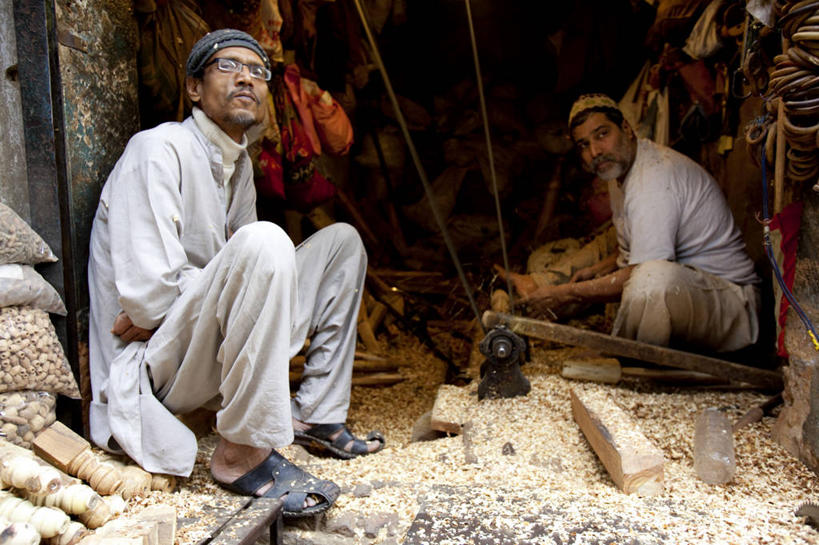 成年人,横图,车间,印度,亚洲,木制,香料,市场,社区,摄影,南亚,印度共和国,工匠,旧德里,德里,男人,木工,彩图,旅行,德里国家首都辖区