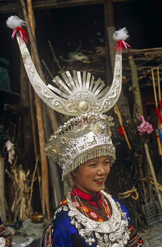 成年人,一个人,横图,水,宠物,亚洲,仅一个女性,少数民族,社区,摄影,贵州省,苗族,女人,水牛,洗涤,彩图,旅行,凯里