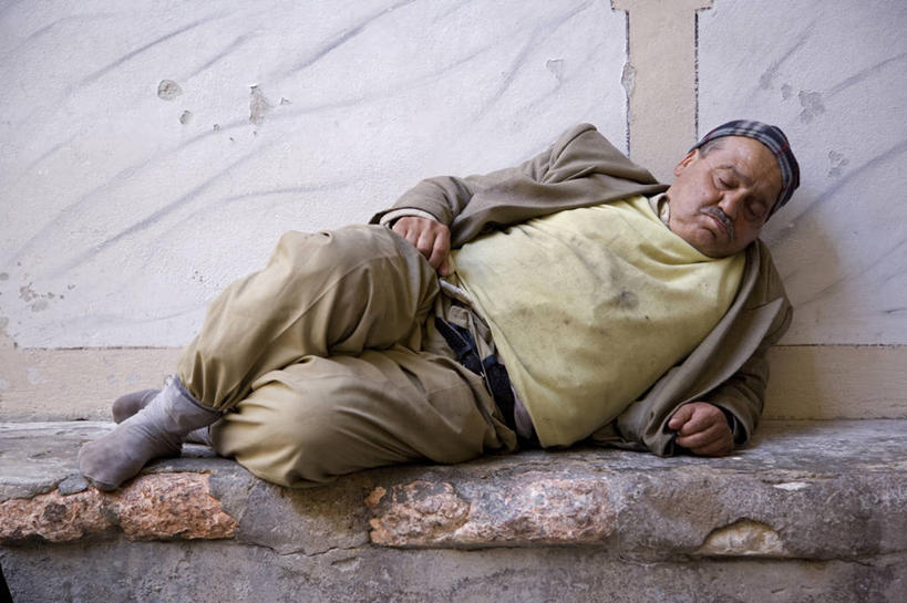 成年人,一个人,横图,叙利亚,仅一个男性,古城,首都,休息,放松,摄影,中东,肖像,大马士革,男人,睡觉,彩图,流浪汉