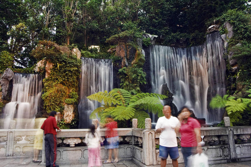 游泳,无人,寺庙,横图,室外,瀑布,锦鲤,台湾,首都,鱼类,摄影,宗教,宁静,宗教建筑,台北,彩图