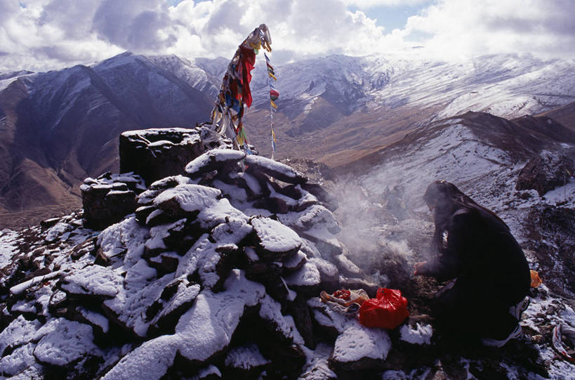 横图,中国,亚洲,地形,首都,拉萨,经幡,摄影,宗教,佛教,神殿,中国文化,西藏自治区,甘丹寺,彩图,朝拜者,山景城