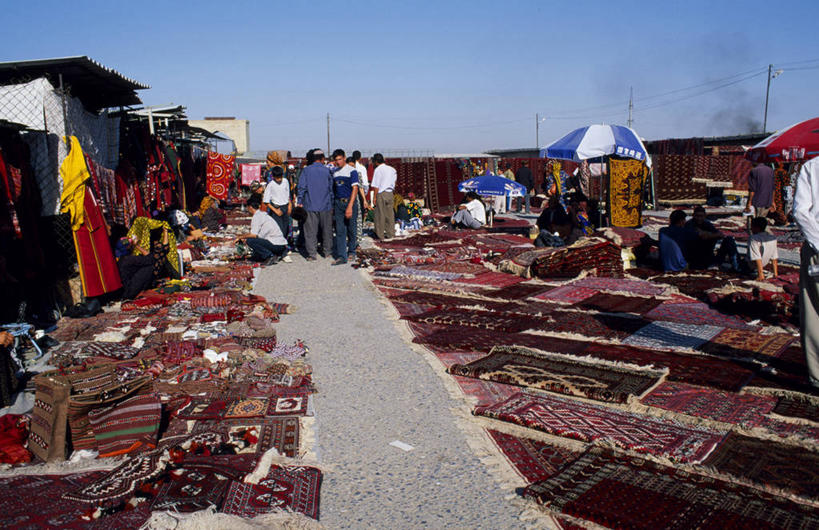 商店,横图,购物,地毯,纺织品,土库曼斯坦,亚洲,装饰,毛毯,毯子,席子,市场,货摊,纺织,垫子,温暖,摄影,华丽,修饰,点缀,中亚,销售,贩卖,丝绸之路,衬托,美观,雅致,雅观,商人,彩图,传统文化