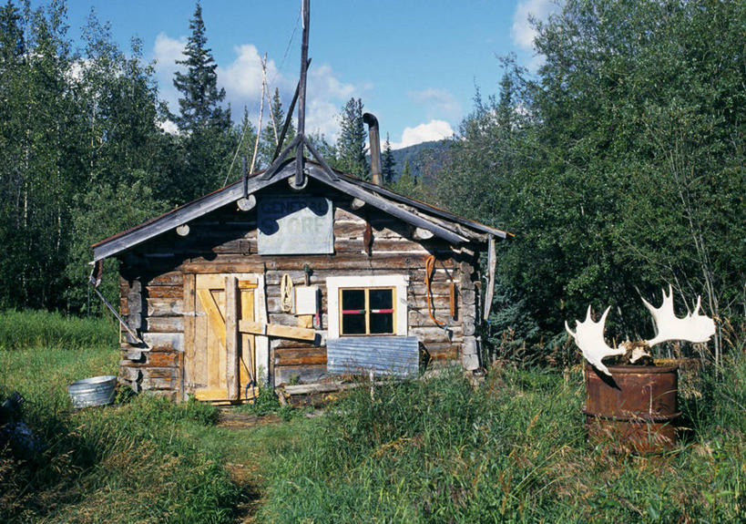 无人,竖图,室外,白天,风,城市,建筑,旗帜,加拿大,塔,高处,宏伟,吹气,飞,地标建筑,美国国旗,摄影,工程,图标,市区,加拿大国旗,多伦多,多伦多电视塔,彩图