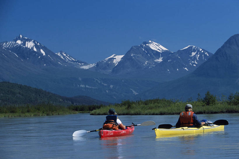 划船,皮划艇,两个人,横图,室外,度假,水,船,美国,木船,刺激,黄色,红色,交通工具,摄影,舟,国家公园,载具,独木舟,独木船,荡舟,冒险,彩图,皮船