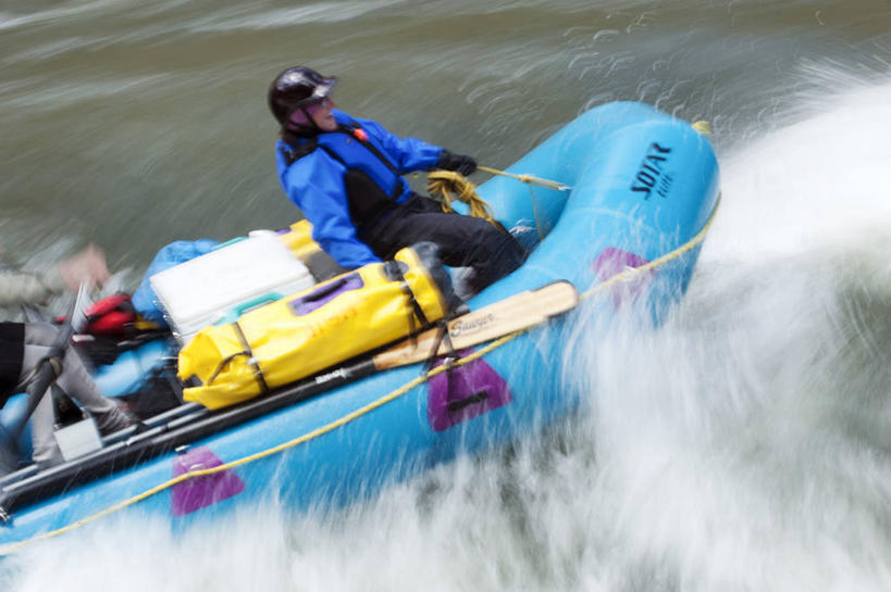 一个人,横图,室外,旅游,度假,自由,河流,水,美国,极限运动,活力,摄影,活动,漂流,桨,动作,冒险,休闲活动,彩图,旅行