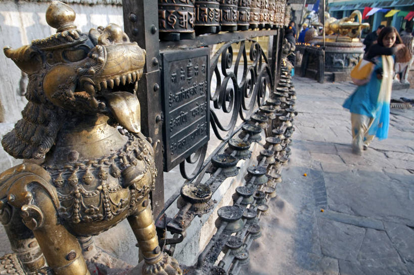 寺庙,横图,尼泊尔,首都,佛塔,地标建筑,摄影,宗教,佛教,黄铜,神殿,宗教建筑,转经筒,加德满都,朝圣节,苏瓦扬布拿佛塔,彩图,旅行,美人