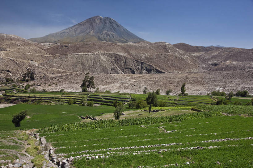 成年人,头发,无人,微笑,横图,快乐,帽子,秘鲁,红色,南美,摄影,麻花辫,拉丁美洲,乌鲁班巴河谷,女人,彩图,传统服装,旅行,传统文化
