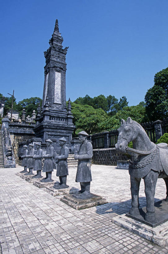 无人,竖图,城市,建筑,马,越南,士兵,雕像,台阶,动物,摄影,东南亚,保护,坟墓,彩图,柱头,顺化,承天顺化