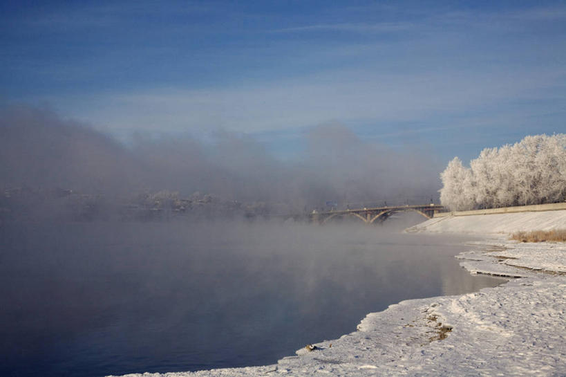 无人,横图,室外,爱情,建筑,英国,房屋,庭院,浪漫,绿色,温暖,温馨,恩爱,恋人,摄影,和睦,住房,同性恋,威尔士,哥特式风格,登比郡,树篱,情侣,设计,彩图,伴侣,融洽