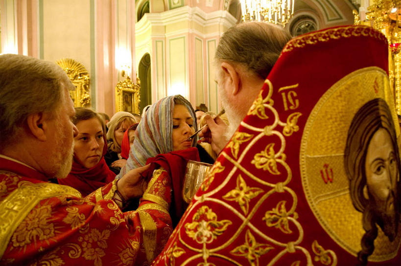 传教士,横图,室内,建筑,蜡烛,俄罗斯,复活节,衣服,祈祷,演讲,服务,摄影,宗教,典礼,拜访,神父,彩图,旅行,大教堂,传统文化,独联体