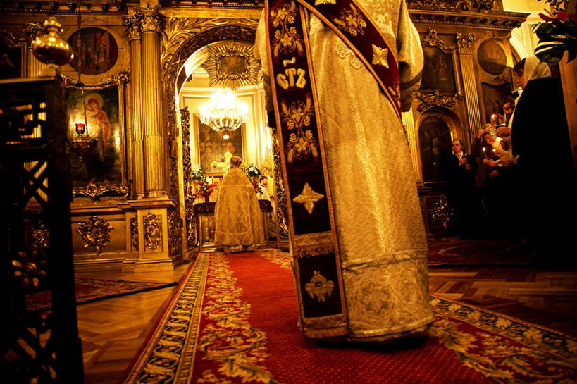 横图,室内,建筑,蜡烛,俄罗斯,复活节,衣服,祈祷,摄影,宗教,典礼,拜访,神父,彩图,旅行,大教堂,传统文化,独联体