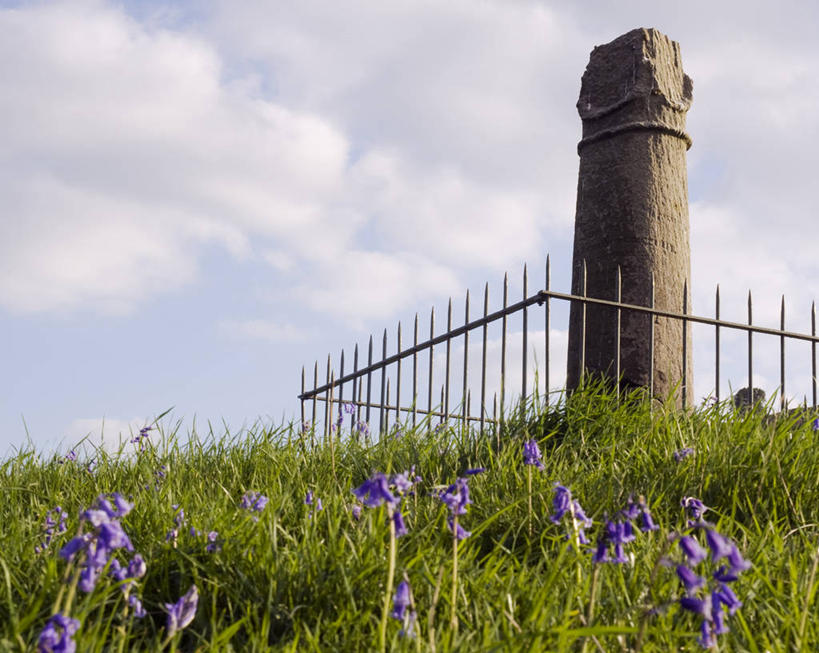 无人,栏杆,横图,英国,柱子,云,纪念碑,野花,一个,摄影,单个,纪念,留念,怀念,威尔士,登比郡,彩图,影棚拍摄,雕刻术,北威尔士