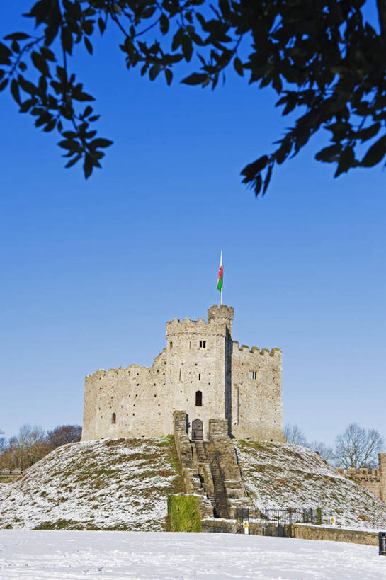 无人,竖图,室外,雪,建筑,英国,欧洲,城堡,冬天,塔,首都,历史,蓝色,白色,天空,寒冷,摄影,威尔士,加的夫,彩图