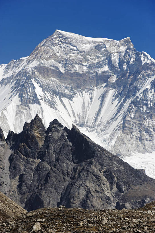 无人,竖图,室外,山,山脉,雪,日光,尼泊尔,亚洲,地形,山顶,山谷,历史,蓝色,风景,天空,地标建筑,寒冷,摄影,峭壁,环境,南亚,冰河,视角,喜马拉雅山脉,尼泊尔王国,珠穆朗玛峰国家公园,专区,岩石,彩图,萨加玛塔专区,索卢坤布县,联合国教科文组织,坤布,珠穆朗玛地区