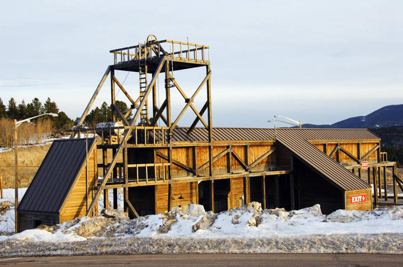 成年人,一个人,攀登,竖图,室外,兴奋,运动,瀑布,峡谷,雪,日光,美国,仅一个女性,头饰,冰,地形,冬天,冰柱,训练,刺激,白色,自然,绳子,寒冷,摄影,生活方式,动作,攀冰,北美,练习,科罗拉多州,技能,冰爪,冒险,危险,女人,彩图