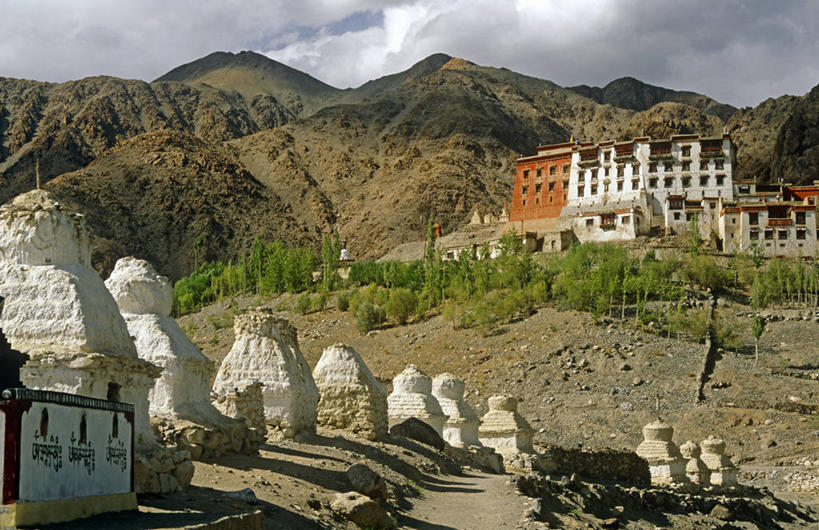 一个人,运动员,竖图,室外,度假,运动,水,英国,鸭舌帽,摄影,生活方式,鱼钩,威尔士,钓竿,休闲活动,彩图,钓鱼,传统文化,迪河