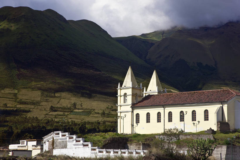 无人,教堂,横图,山,建筑,厄瓜多尔,节日,装饰,文化,祈祷,健康,南美,许愿,摄影,宗教,信仰,纪念,祈求,基督教,拉丁美洲,天主教,奥塔瓦洛,平安,美国人,彩图,旅行