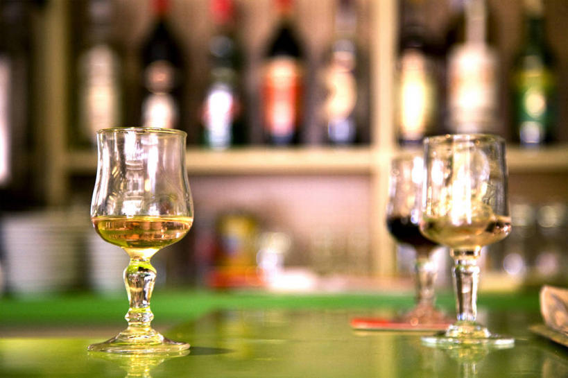 葡萄酒,无人,酒吧,横图,法国,欧洲,酒类,酒,饮料,摄影,葡萄酒杯,地中海文化,法国文化,尼斯,蒸馏酒,烈酒,彩图,旅行