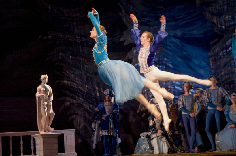 成年人,两个人,跳,横图,剧院,俄罗斯,表演,表演者,扮演,摄影,演出,前苏联,芭蕾舞,男人,女人,舞者,彩图,旅行,舞蹈,独联体,芭蕾舞者