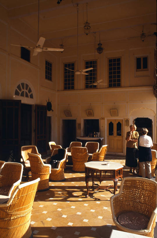 无人,坐,吸烟,竖图,印度,亚洲,艺术,装饰,房屋,墙,艺术品,壁画,花,插花,摄影,烟斗,住房,主题,销售,作画,豪宅,底座,贩卖,水烟袋,拉贾斯坦邦,美术工艺,设计,彩图