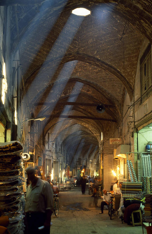 成年人,吸烟,竖图,室内,桌子,伊朗,亚洲,日本文化,社区,摄影,烟斗,伊斯法罕,男人,彩图,咖啡馆,传统文化