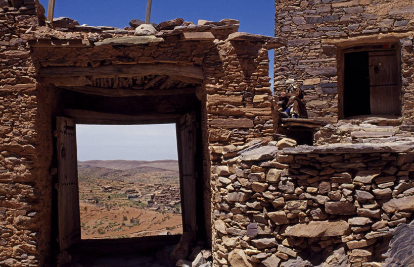 成年人,一个人,竖图,摩洛哥,仅一个男性,头巾,头饰,衣服,动物,发饰,社区,运输,摄影,骡子,北非,男人,彩图,旅行,柏柏尔人,传统文化