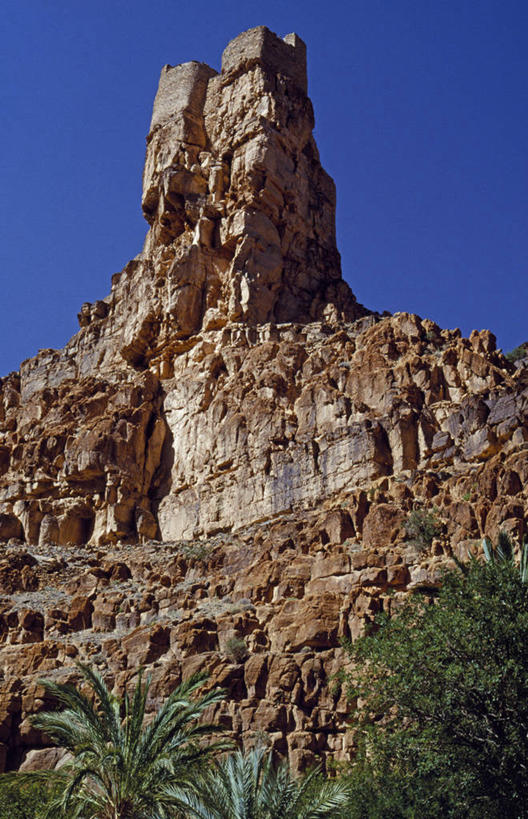 成年人,一个人,竖图,摩洛哥,仅一个男性,头巾,头饰,衣服,动物,发饰,社区,运输,摄影,骡子,北非,男人,彩图,旅行,柏柏尔人,传统文化