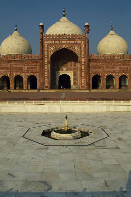 无人,横图,室外,城市,建筑,喷泉,巴基斯坦,亚洲,庭院,拱门,穹顶,摄影,宗教,尖塔,伊斯兰教,中东,圆顶建筑,宗教建筑,清真寺,南亚,首府,巴基斯坦伊斯兰共和国,印度次大陆,花园城市,拉合尔,彩图,巴德夏希清真寺,皇家清真寺,旁遮普省