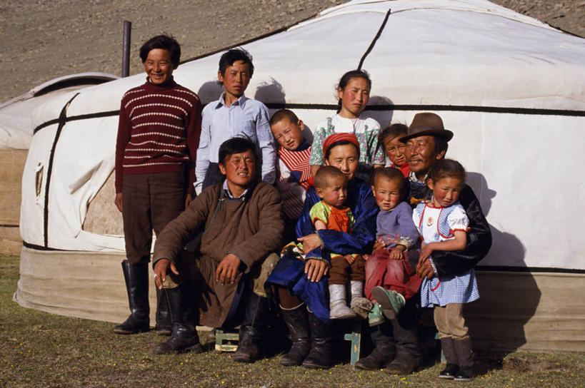 家庭,祖父母,微笑,横图,骄傲,蒙古,亚洲,帐篷,房屋,社区,摄影,住房,蒙古包,彩图,传统文化,游牧民族