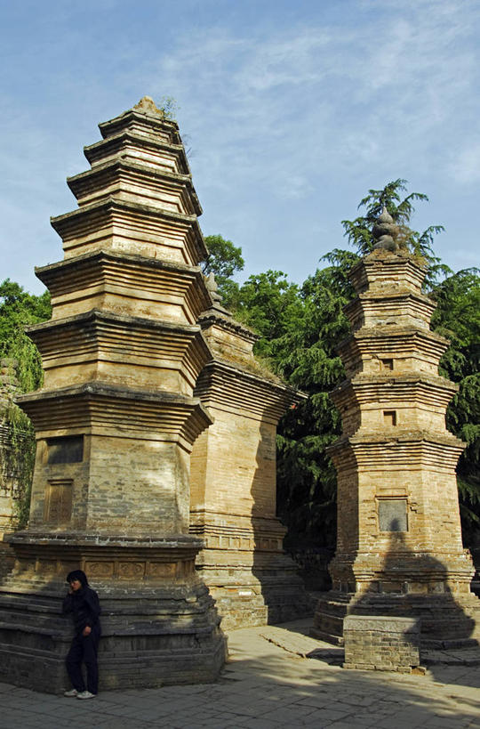 无人,竖图,室外,旅游,建筑,中国,亚洲,历史,宝塔,墓地,摄影,宗教,纪念,留念,宗教建筑,中国文化,怀念,东亚,河南省,灵性,彩图,旅行,传统文化,少林