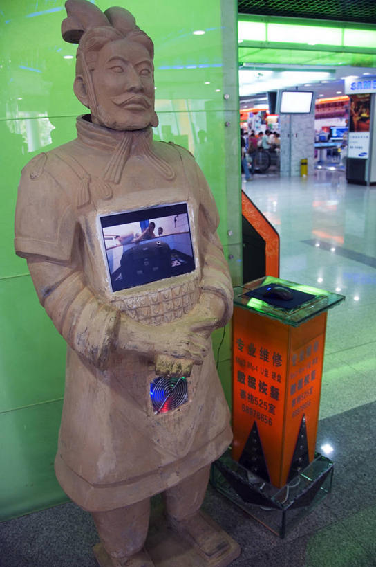 无人,竖图,室内,旅游,城市,雕塑,兵马俑,亚洲,堆积,雕像,历史,现代,广告,摄影,多样,风化,高雅,消息,反差,创新,东亚,陕西省,风蚀,石化,风蚀地貌,岩石层,岩石,彩图,旅行,传统文化