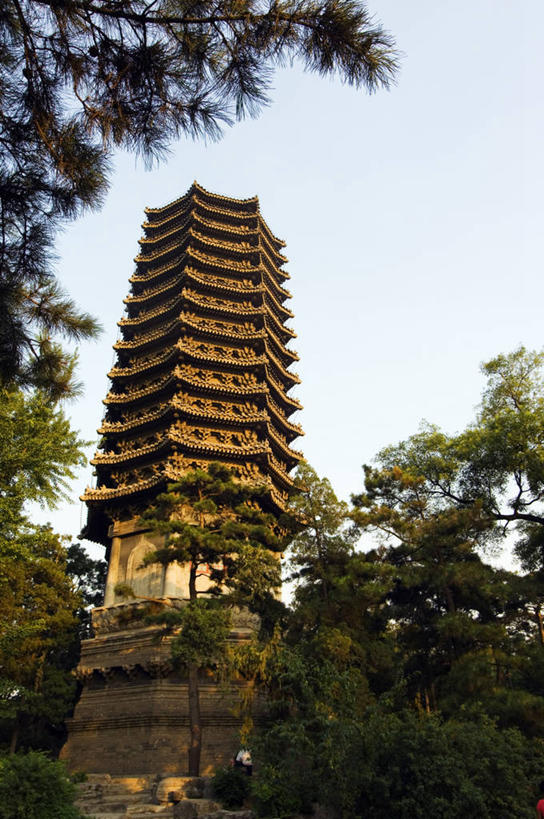 无人,竖图,室外,旅游,湖,水,城市,建筑,北京,中国,亚洲,反射,塔,首都,历史,宝塔,树,摄影,东亚,海淀区,设计,彩图,旅行,北京大学,传统文化