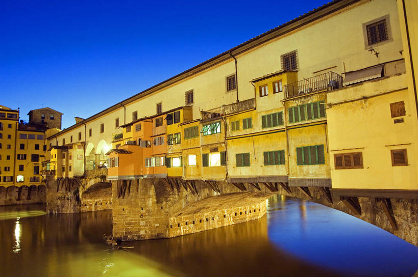 无人,横图,室外,夜晚,日出,河流,日落,水,建筑,意大利,欧洲,反射,拱门,桥,黄色,蓝色,黄昏,摄影,工程,意大利文化,托斯卡纳区,维基奥桥,亚诺河,彩图