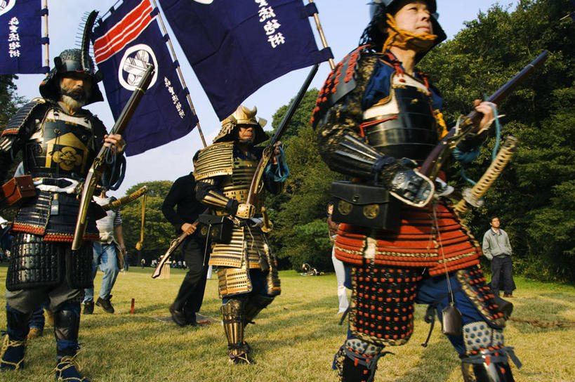 成年人,人群,横图,制服,城市,旗帜,东京,日本,亚洲,庆祝,日本文化,枪支,首都,历史,衣服,摄影,复杂,游行,东亚,本州,关东地方,本州岛,日本国,东京都,战役,涩谷区,原宿,男人,彩图,传统服装,传统文化