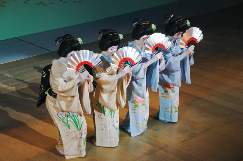 儿童,成年人,人群,横图,彩色,烹饪,日本,亚洲,表演,和服,日本文化,料理,食品,历史,菜肴,美食,食物,衣服,摄影,佳肴,京都府,五颜六色,保护,色彩斑斓,隐藏,五彩缤纷,艺妓,东亚,本州,本州岛,日本国,近畿地方,近畿,五彩斑斓,五光十色,女孩,女人,外衣,彩图,传统服装,舞蹈,柱头,传统文化,联合国教科文组织,美人,舞妓