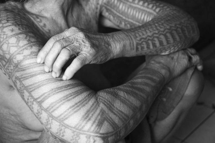 成年人,一个人,横图,菲律宾,亚洲,仅一个女性,乡村,纹身,白色,黑色,社区,摄影,东南亚,种族,吕宋岛,女人,彩图,传统文化