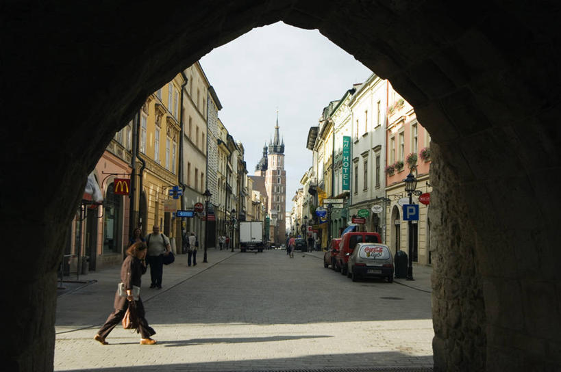 横图,城市,街道,欧洲,波兰,行人,大门,城镇,拱门,古城,历史,摄影,中欧,克拉科夫,圣玛丽教堂,彩图,联合国教科文组织