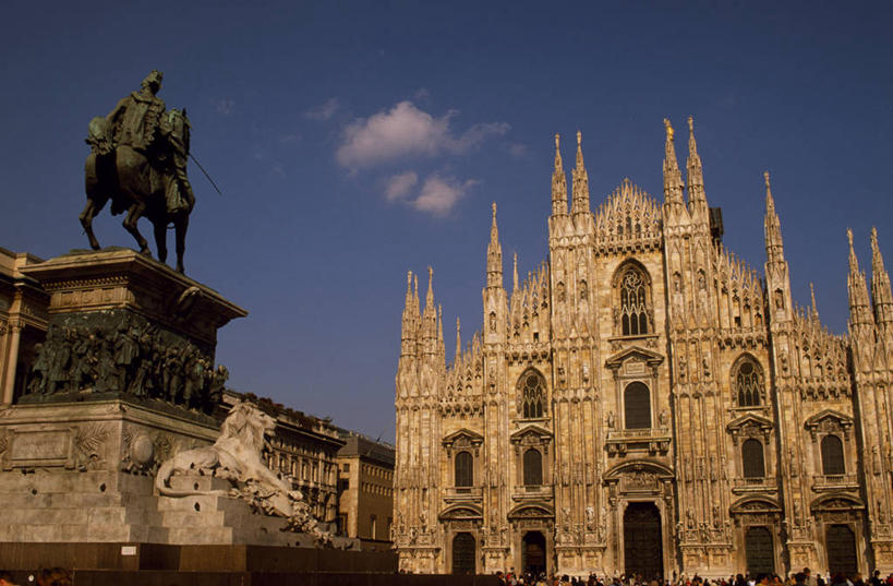 无人,教堂,横图,室外,建筑,意大利,雕像,柱子,大理石,尖顶,摄影,宗教建筑,哥特式风格,伦巴第大区,米兰,大教堂广场,彩图,大教堂