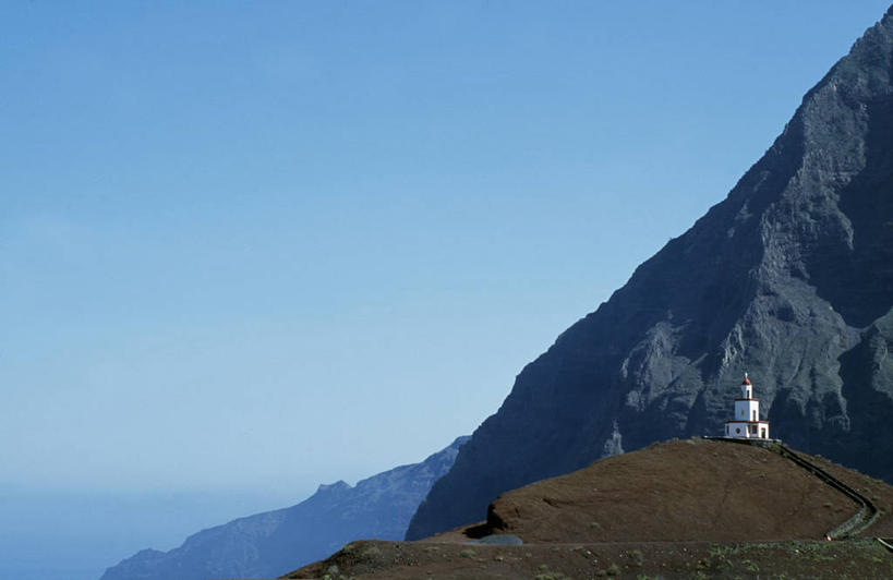 无人,教堂,横图,火山,山,山脉,西班牙,欧洲,悬崖,蓝色,摄影,山脊,神殿,宗教建筑,加那利群岛,耶罗岛,大西洋群岛,彩图
