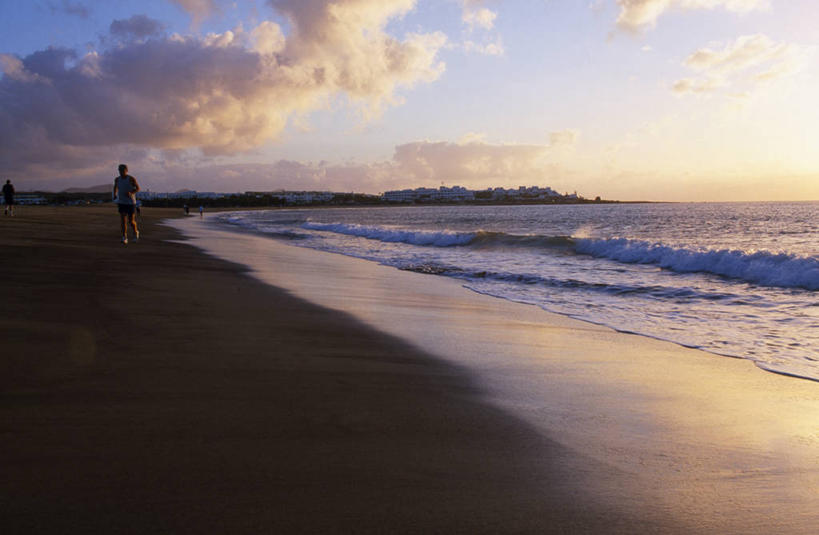 冲浪,无人,跑,横图,室外,锻炼,海浪,海洋,西班牙,欧洲,沙子,城镇,波浪,摄影,加那利群岛,慢跑,兰萨罗特岛,大西洋群岛,海滩,彩图