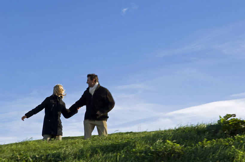 成年人,两个人,笑,横图,室外,湖,英国,北爱尔兰,浪漫,刺激,调情,摄影,异性恋,无忧无虑,男人,女人,休闲活动,彩图,爱,弗马纳区,伴侣,厄恩湖